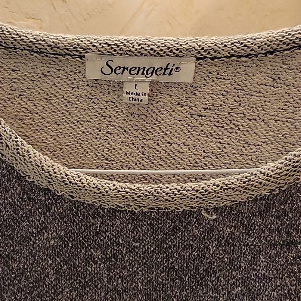 Sweater - Picture 2 of 5